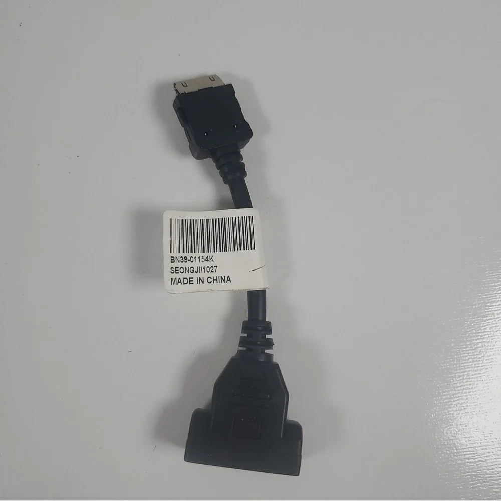 Samsung (Original) BN39-01154K CBF SIGNAL-D SUB GENDER (PC ADAPTER)